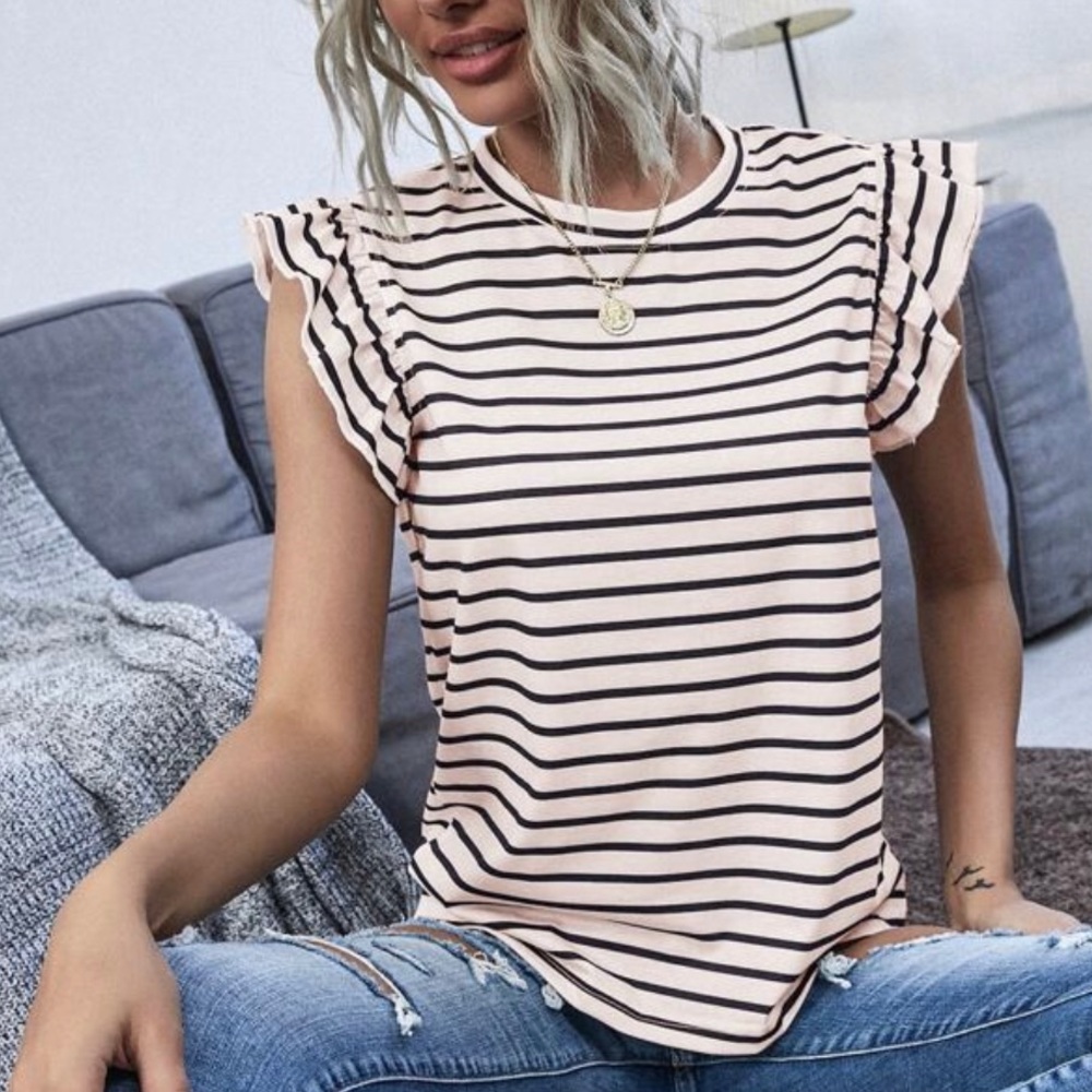 STRIPED RUFFLE TRIM TEE